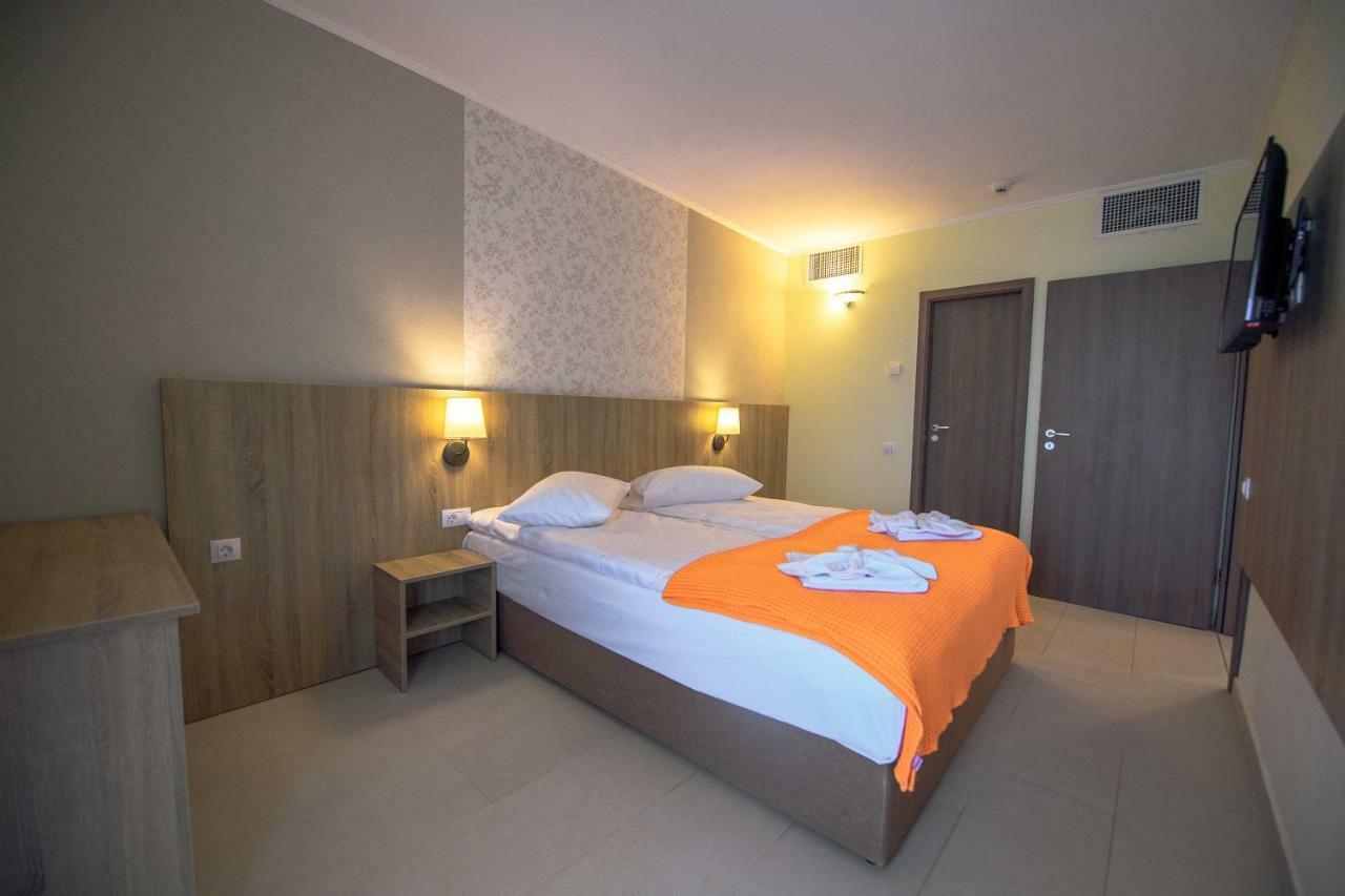 Hotel Piccadilly 마마이아 외부 사진